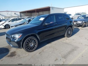 Mercedes GLC C254/X254 2022 Mercedes-Benz GLC 300, 2022r., 4x4, 2.0L 2.0 Benzyna 255KM, zdjęcie 1