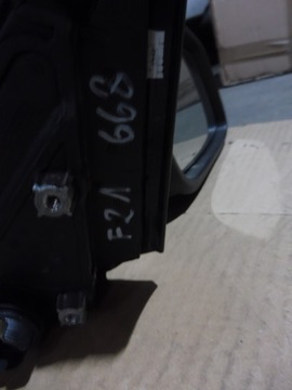 BMW F21 F22 F23 ZRCÁTKO LEVÉ 6PIN EVROPA 668 SCHWARZ II