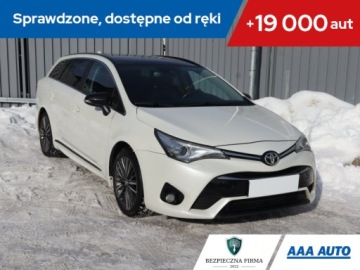 Toyota Avensis III Wagon Facelifting 2015 1.8 Valvematic 147KM 2017 Toyota Avensis 1.8 Valvematic, Salon Polska