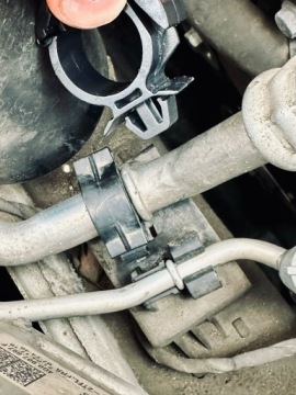 Универсальное прикрепление зажима проводов с кучей отверстия 25 мм на зажим