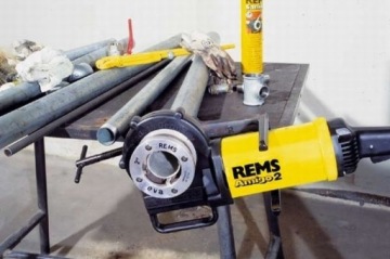REMS ТРУБНЫЙ НАРЕЗОЧНИК 1700W AMIGO 2 CASE 540000 / БЕЗ ТРУБНЫХ ГОЛОВОК