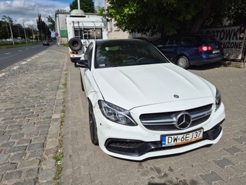 Mercedes Klasa C W205 Limuzyna AMG AMG 63 S 510KM 2015 MERCEDES-BENZ KLASA C AMG s C 63 S 510 KM W205, zdjęcie 11