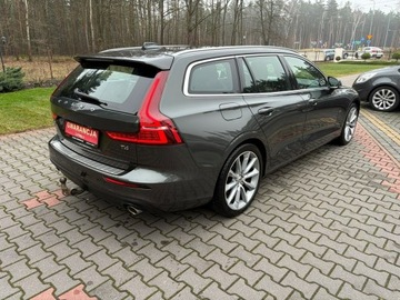 Volvo V60 II  Kombi 2.0 T4 190KM 2020 Volvo V60 2.0 T4 190 KM Automat Skóry Hak FV23%, zdjęcie 7