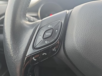 Toyota C-HR I Crossover Facelifting 1.8 Hybrid 122KM 2023 Toyota C-HR 1.8 Hybrid GPF Comfort Toyota C-HR 1,8, zdjęcie 21