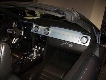 НАКЛЕЙКА FORD PERFORMANCE ДЖЕК РУШ МУСТАНГ С ПОДПИСЬЮ