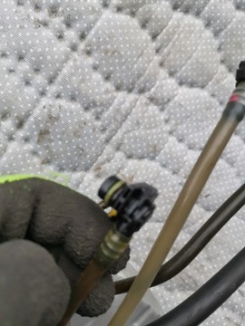 PODSTAWA FILTRA PALIWA MERCEDES W124 2,5d om605