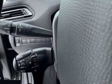 Peugeot 308 II SW 1.2 PureTech 130KM 2017 Peugeot 308 1.2 PureTech 130km GPF Stop &amp; Start Active Business-Paket 2017r, zdjęcie 16