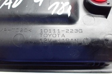 LAMPA INTERIÉR KABINY SKŘÍŇKA 1D111-223G TOYOTA RAV4 IV 18R