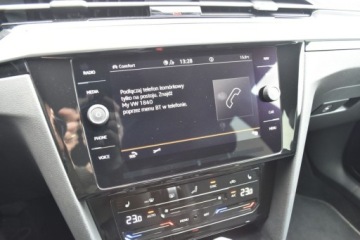 Volkswagen Arteon Fastback Facelifting 2.0 TSI 190KM 2022 Volkswagen Arteon R-Line 190 KM TSI DSGDCCLEDAmbientePakietZimowy VAT 23, zdjęcie 23