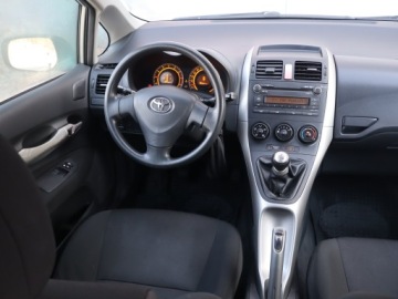 Toyota Auris I Hatchback 1.4 i 16V VVT-i 97KM 2007 Toyota Auris 1.4 VVT-i, Salon Polska, Klima, zdjęcie 6