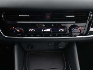 Nissan Qashqai III e-Power 1.5 V-CT 190KM 2023 Nissan Qashqai 1.5 e-Power, Salon Polska, zdjęcie 16