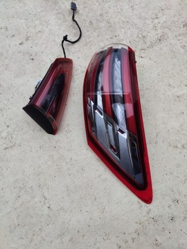 FORD OE EM2B-13404-BH SVĚTLO ZADNÍ LED SPRÁVNÝ