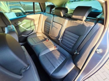 Opel Insignia I Sports Tourer 2.0 CDTI ECOTEC 130KM 2012 Opel Insignia Cosmo___2.0CDTi 130KM Automat___BiXenon LED Wentyle Infinity, zdjęcie 4