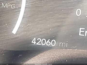 Chrysler Pacifica II 2021 Chrysler Pacifica Hybrid Touring L 2021 3.6l 3.6 Hybryda 260KM, zdjęcie 11