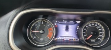 Jeep Cherokee V Terenowy 2.0 MJD 170KM 2014 JEEP CHEROKEE (KL) 2.0 CRD 2014 r. 170 KM automat, zdjęcie 12