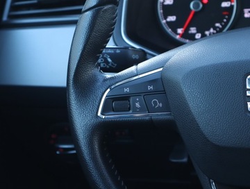 Seat Ibiza V Hatchback 5d 1.0 MPI 75KM 2018 Seat Ibiza 1.0, Salon Polska, Serwis ASO, Klima, zdjęcie 16