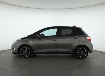 Toyota Yaris III Hatchback 5d Facelifting Hybrid 100KM 2017 Toyota Yaris Hybrid, Salon Polska, Serwis ASO, zdjęcie 2