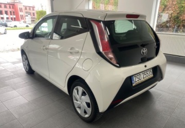 Toyota Aygo II Hatchback 5d 1.0 VVT-i 69KM 2015 Toyota Aygo Salon Polska I wlasciciel Benzyna 69KM, zdjęcie 4