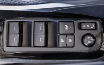 Toyota C-HR I Crossover Facelifting 1.8 Hybrid 122KM 2023 Toyota C-HR 1.8 Hybrid GPF GR Sport 1.8 Hybryda 122KM, zdjęcie 22