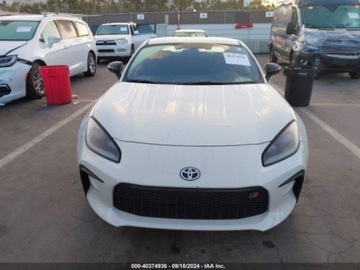 Toyota 2023 Toyota GR86 2023r, GR86, 2.4L 2.4 Benzyna 228KM, zdjęcie 2