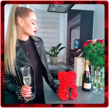 BEAR WITH ROSES RED 28cm BOX BOUQUET OF FLOWERS ORNAMENT GIFT FOR VALENTINE'S DAY