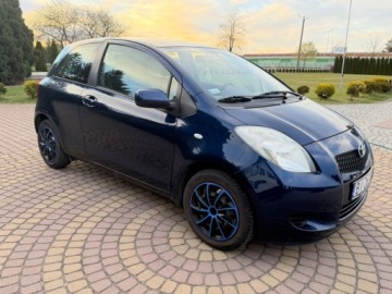 Toyota Yaris II Hatchback 5d 1.3 i VVT-i 86KM 2006 Toyota Yaris 1.3Vvti 87KM Klima 1-reka 1.3 Benzyna 87KM, zdjęcie 4