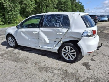 Volkswagen Golf VI Hatchback 5d 1.6 TDI-CR DPF BlueMotion 105KM 2011 Volkswagen Golf 1.6 tdi 180tys.km, zdjęcie 6