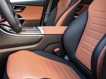 Mercedes GLC C254/X254 2025 GLC Coupe 300 e 4-Matic AMG Line 2.0 (360KM) 2025, zdjęcie 4