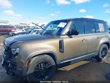 Land Rover Defender IV (L663) 2021 Land Rover Defender 110 S 2021 2.0l 2.0 Benzyna 296KM, zdjęcie 2