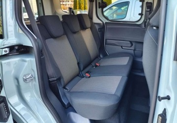 Ford Tourneo Courier II 1.0 EcoBoost 125KM 2025 Ford Tourneo Courier Ford Tourneo Courier 1.0 EcoBoost Trend Benzyna 125KM, zdjęcie 25