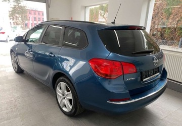 Opel Astra J Sports Tourer Facelifting 1.4 Turbo ECOTEC 120KM 2014 Opel Astra Gwarancja Oplacony 1.4 Benzyna 120KM, zdjęcie 4