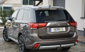 Mitsubishi Outlander III 2017 Mitsubishi Outlander Mitsubishi Outlander 2.0 4WD Top 2.0 Hybryda Plug-in, zdjęcie 22