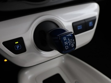 Toyota Prius IV Hatchback 1.8 Hybrid 122KM 2016 Toyota Prius Lounge navi kamera BiLED JBL ACC, zdjęcie 28