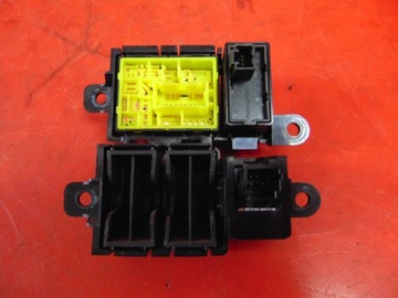 NISSAN JUKE 1 I F15 PŘEPÍNAČ ZRCÁTKO ESP