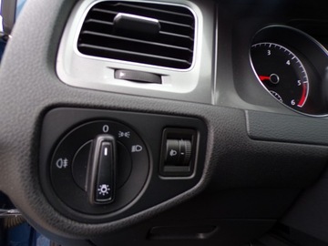 Volkswagen Golf VII Hatchback 3d 1.6 TDI-CR DPF 105KM 2013 VOLKSWAGEN GOLF VII 1.6 TDI Z NIEMIEC ZAREJESTROWANY, zdjęcie 16