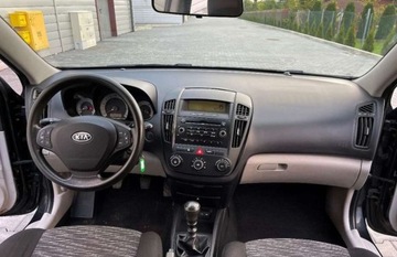Kia Ceed I Hatchback 1.4 109KM 2008 Kia Ceed Kia Ceed 1.4 Benzyna 109 KM Klima 1.4 Benzyna 109KM, zdjęcie 16