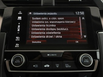 Honda Civic X Sedan 4d 1.5 VTEC Turbo 182KM 2017 Honda Civic Executive automat skóra navi kamera, zdjęcie 26