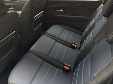 Dacia Jogger 2025 Od ręki - Journey 7-miejsc 1.8 Full Hybrid 155KM, zdjęcie 8