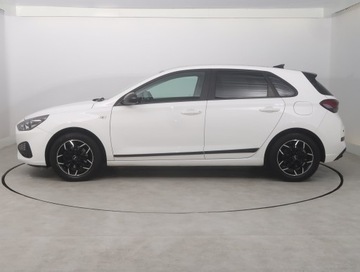 Hyundai i30 III Hatchback Facelifting 1.5 DPI 110KM 2020 Hyundai i30 1.5 DPI, Salon Polska, Serwis ASO, zdjęcie 2