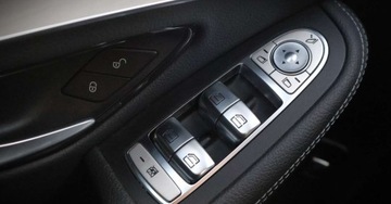 Mercedes GLC C253 2020 Mercedes-Benz GLC 2.0 258KM 4Matic AMG Navi Kamera Panorama Tempomat Gwara, zdjęcie 17