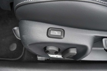 Volkswagen Passat B8 Variant Facelifting 2.0 TDI SCR 150KM 2024 Volkswagen Passat Variant 2.0TDI 150KM Elegance IQ.Drive HAK Masaz ACC Kam, zdjęcie 30