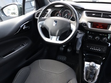 DS 3 Hatchback Facelifting 2016 1.2 PureTech 82KM 2016 DS 3 1.2 PureTech, Klima, Tempomat, zdjęcie 6