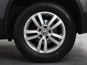 Volkswagen Tiguan I SUV Facelifting 2.0 TDI CR DPF BlueMotion 110KM 2013 VW Tiguan 2.0 TDI, Salon Polska, Serwis ASO, zdjęcie 14