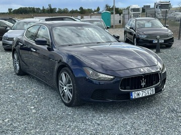 Maserati Ghibli III Sedan 3.0 V6 410KM 2017 Maserati Ghibli 3.0 V6 410KM SQ4 2017r 4x4, zdjęcie 2