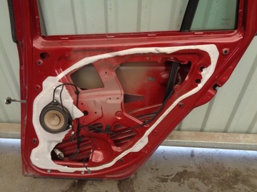 DVEŘE FIAT BRAVO 2 II 07-14R. PRAVÉ ZADNÍ 106/B
