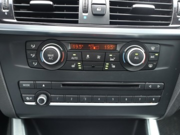 BMW X3 F25 SUV 2.0 20d 184KM 2013 BMW X3 xDrive20d, 181 KM, 4X4, Skóra, Navi, zdjęcie 12