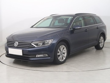 Volkswagen Passat B8 Variant 2.0 TDI BlueMotion SCR 150KM 2016 VW Passat 2.0 TDI, VAT 23%, Navi, Klima, zdjęcie 1