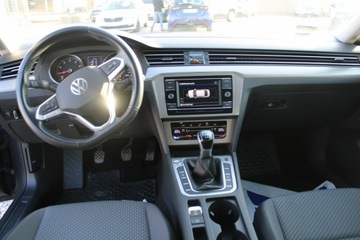 Volkswagen Passat B8 Limousine Facelifting 1.5 TSI EVO 150KM 2021 Volkswagen Passat ESSENCE App-Connect LED F-vat, zdjęcie 25