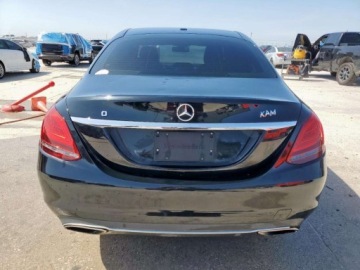 Mercedes Klasa C W205 2019 Mercedes-Benz Klasa C 300 2019 2.0l 2.0 Benzyna 255KM, zdjęcie 2