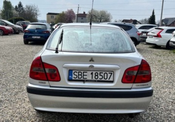 Mitsubishi Carisma Hatchback 1.9 DID 102KM 2002 Mitsubishi Carisma I rejestracja 2003 r. 1.9 Diesel 102KM, zdjęcie 4